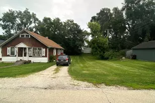 12 Jessie St, Joliet, IL 60433 - Photo 1