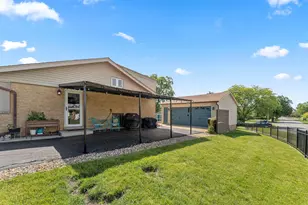 7297 173rd Pl, Tinley Park, IL 60477 - Photo 3