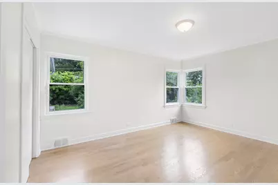 155 Cornell Avenue, Des Plaines, IL 60016 - Photo 15