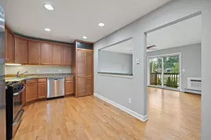 300 Opatrny Dr, Fox River Grove, IL 60021 - Photo 5