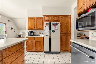 386 E Chicago St, Elgin, IL 60120 - Photo 27