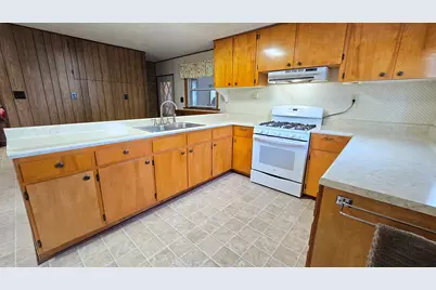 2769 Old 51 Road, Sandoval, IL 62882 - Photo 25