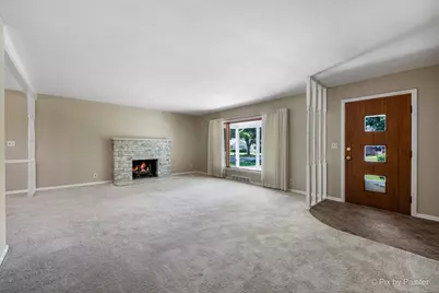 316 S Elmwood Drive, Aurora, IL 60506 - Photo 9