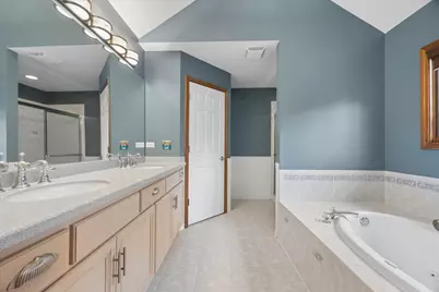 202 W Willow Street, Lombard, IL 60148 - Photo 11