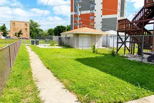 748 E 69th Pl, Chicago, IL 60637 - Photo 9