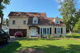 1678 Farwell Ave, Des Plaines, IL 60018 - Photo 1