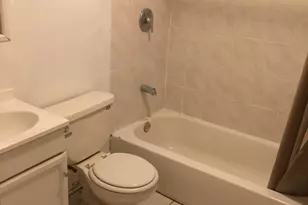 2337 N Bosworth Ave, Chicago, IL 60614 - Photo 15