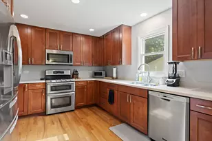 9513 Ballard Rd, Crystal Lake, IL 60014 - Photo 7