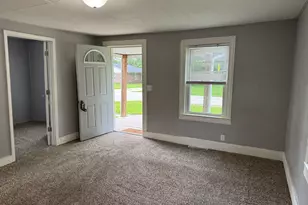 708 SW 6th St, Aledo, IL 61231 - Photo 3