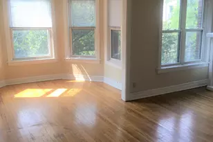 640 W Roscoe St, Chicago, IL 60613 - Photo 3