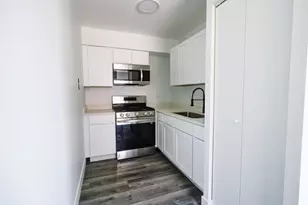 2001 W Summerdale Ave, Chicago, IL 60625 - Photo 7