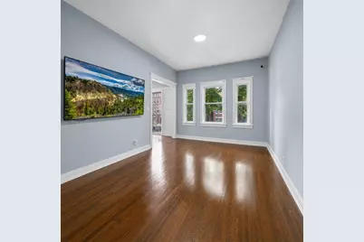 7005 S Eberhart Avenue, Chicago, IL 60637 - Photo 3