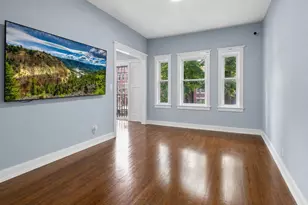 7005 S Eberhart Ave, Chicago, IL 60637 - Photo 3