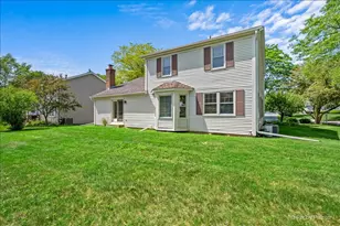 221 Foxmoor Rd, Fox River Grove, IL 60021 - Photo 25