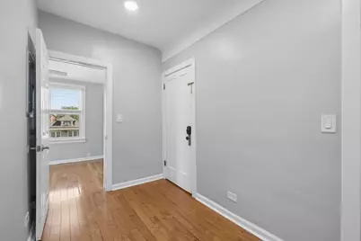 4928 W Eddy Street #2, Chicago, IL 60641 - Photo 3