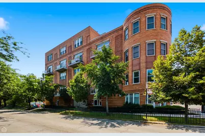645 W Surf Street #A4, Chicago, IL 60657 - Photo 1