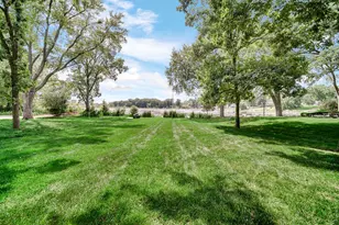 42034 N East Rd, Antioch, IL 60002 - Photo 9