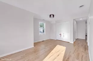 934 N St Louis Ave, Chicago, IL 60651 - Photo 5