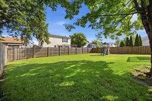 38 Blue Ridge Dr, Glendale Heights, IL 60139 - Photo 29