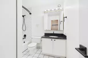 10 E Ontario St, Chicago, IL 60611 - Photo 27