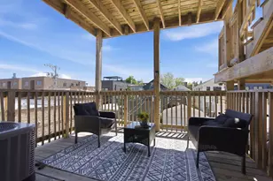 2033 W Huron St, Chicago, IL 60612 - Photo 11