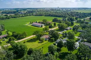 17N228 Oak Grove Dr, Hampshire, IL 60140 - Photo 39