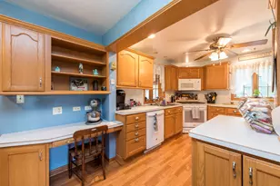 2823 27th St, Zion, IL 60099 - Photo 13