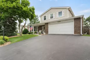 539 Hamilton Ave, Westmont, IL 60559 - Photo 3
