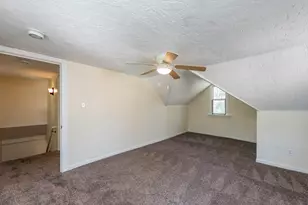 302 E Washington St, Round Lake Park, IL 60073 - Photo 17
