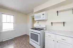 302 E Washington St, Round Lake Park, IL 60073 - Photo 9