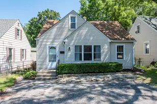 302 E Washington St, Round Lake Park, IL 60073 - Photo 1