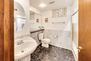 2004 Sprucewood Ln, Lindenhurst, IL 60046 - Photo 25