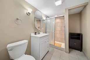 30W044 Bruce Ln, Naperville, IL 60563 - Photo 19