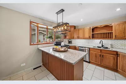 30W044 Bruce Lane, Naperville, IL 60563 - Photo 7