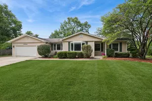 30W044 Bruce Ln, Naperville, IL 60563 - Photo 1