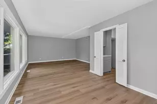 21W117 Glen Park Rd, Lombard, IL 60148 - Photo 11