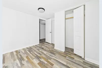 7826 S Paxton Avenue, Chicago, IL 60649 - Photo 23