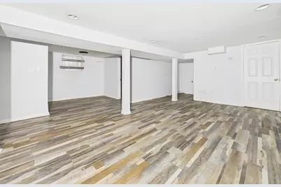 7826 S Paxton Avenue, Chicago, IL 60649 - Photo 19