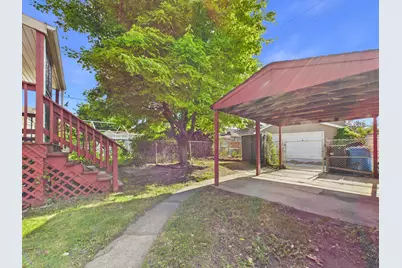7826 S Paxton Avenue, Chicago, IL 60649 - Photo 25