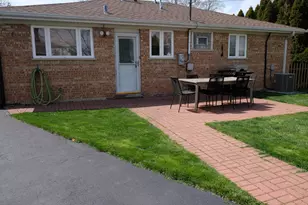 891 E Grant Dr, Des Plaines, IL 60016 - Photo 13