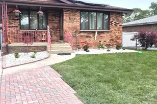18624 Wentworth Ave, Lansing, IL 60438 - Photo 1