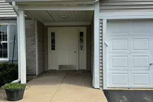 636 Mallard Ct, Bartlett, IL 60103 - Photo 1