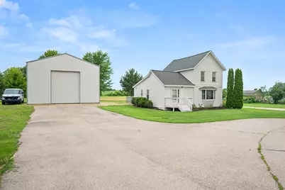 32303 West Street, Kirkland, IL 60146 - Photo 3