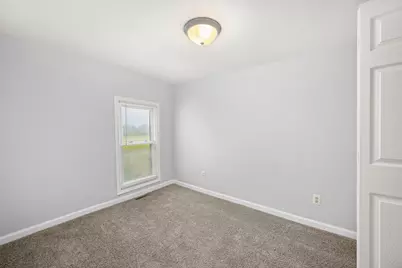 32303 West Street, Kirkland, IL 60146 - Photo 23