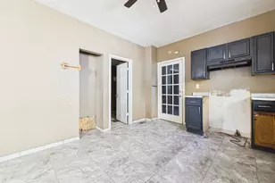 316 W 107th St, Chicago, IL 60628 - Photo 11