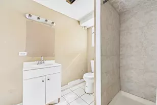 316 W 107th St, Chicago, IL 60628 - Photo 25