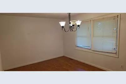 119 W Montgomery Street, Oakland, IL 61943 - Photo 7