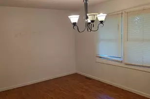 119 W Montgomery St, Oakland, IL 61943 - Photo 7