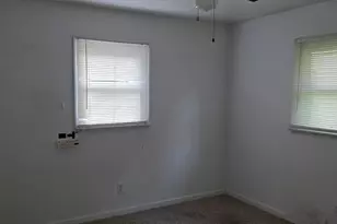 119 W Montgomery St, Oakland, IL 61943 - Photo 13