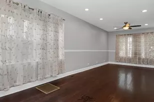 5441 S Hunt Ave, Summit, IL 60501 - Photo 5